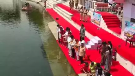 गिर्वा: दूध तलाई में वंदे गंगा जल संरक्षण जन अभियान का भव्य शुभारंभ, कलश यात्रा में शामिल हुए जनप्रतिनिधि और अधिकारी