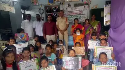 ఆదోని: లైబ్రరీ వేసవి పునశ్చరణ కార్యక్రమంలో పాల్గొన్న, ఇస్వి ఎస్సై డాక్టర్ నాయక్