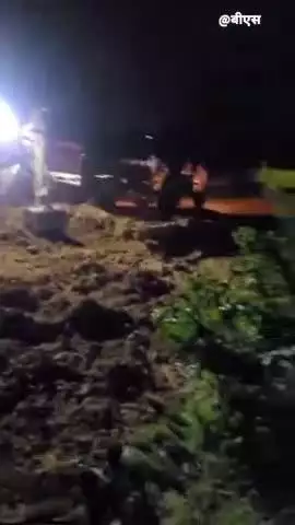 किरावली: अछनेरा क्षेत्र में नवागत थाना प्रभारी के चार्ज संभालने के बाद डंके की चोट पर चल रहा अवैध खनन, वीडियो हुआ वायरल