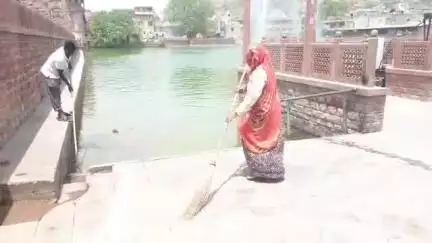 जोधपुर: जोधपुर नगर निगम उत्तर की ओर से वंदे गंगा जल संरक्षण के लिए गुलाब सागर स्थित महा अभियान चलाया गया