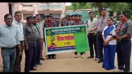 सवाई माधोपुर: सवाई माधोपुर के अबासन मंडल कॉलोनी में विश्व पर्यावरण दिवस के अवसर पर पोस्टर, निबंध एवं जन जागरूकता रैली का आयोजन