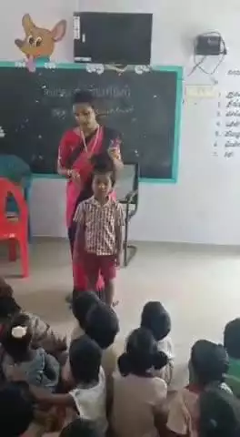 சிவகாசி: சங்கரலிங்கபுரம் பகுதியில் உள்ள அங்கன்வாடியில் பாலியல் குற்றங்களை தடுப்பது குறித்து மாணவர்களுக்கு அங்கன்வாடி ஆசிரியை விழிப்புணர்வு