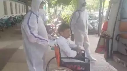मंदसौर: कोविड-19 के बढ़ते मामलों को देखते हुए जिला अस्पताल में की गई मॉक ड्रिल