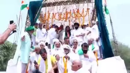 तोशाम: मंगल सिंह खरेटा की प्रतिमा अनावरण और हरफूल जाट जुलानीवाला गौशाला का हुआ भव्य उद्घाटन