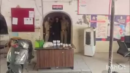 सिकंंदराबाद: सिकंदराबाद कोतवाली पुलिस को मिली बड़ी कामयाबी, 25 हजार का इनामी बदमाश नासिर और उसके साथी सरताज को किया गिरफ्तार