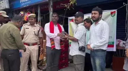টেঙাখাত: দুলীয়াজান অইল মাৰ্কেটত বিধায়ক তেৰছ গোৱালাৰ উপস্থিতিত বিশ্ব পৰিবেশ দিৱস উপলক্ষে বাটৰ নাট প্ৰদৰ্শন