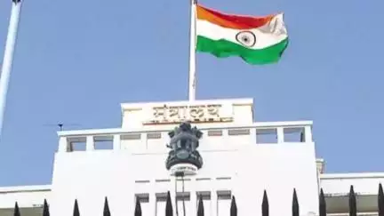 सातारा: सातारा जिल्हा मध्यवर्ती सहकारी बँकेला राज्य शासन सहकार्य करणार : सहकार मंत्री बाबासाहेब पाटील, मंत्रालयात झाली बैठक