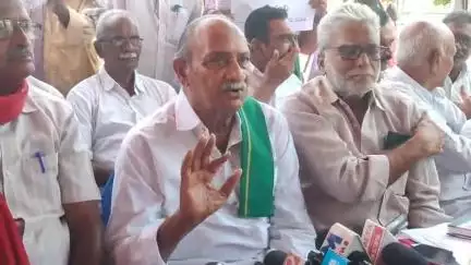 గుంటూరు: పొగాకు రైతులను కూటమి ప్రభుత్వం ఆదుకోవాలి: నగరంలో వ్యవసాయ శాఖ మాజీ మంత్రి వడ్డే శోభనాద్రీశ్వరరావు