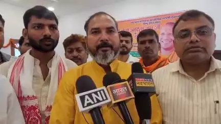 देेेवरिया: रामपुर कारखाना में मुख्यमंत्री योगी आदित्यनाथ के जन्म दिवस पर आयोजित किया गया रक्तदान शिविर