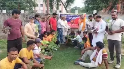 गया टाउन सीडी ब्लॉक: गया कॉलेज खेल परिसर में नन्हे तीरंदाजों ने विश्व पर्यावरण दिवस पर किया पौधारोपण