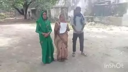 धौरहरा: जटपुरवा गांव के दबंगों ने सरकारी जमीन पर किया अवैध कब्जा, ग्रामीण महिलाओं ने उच्च अधिकारियों से की शिकायत