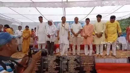 होशंगाबाद नगर: मीनाक्षी चौक के चौड़ीकरण व सौंदर्यीकरण कार्य के कार्यक्रम में शामिल हुए सांसद, राज्यसभा सांसद व विधायक