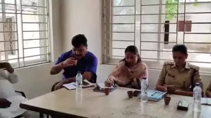 भांडेर: बकरीद को लेकर भांडेर थाने में शांति समिति की हुई बैठक, एसडीएम ने की शांतिपूर्ण त्यौहार मनाने की अपील