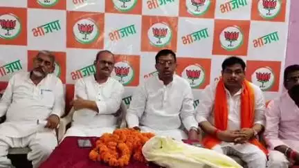 बिहार: भाजपा के बिहार प्रदेश मंत्री रत्नेश कुशवाहा पहुंचे बिहार शरीफ, कहा- कांग्रेस शुरू से पिछड़ा और दलित विरोधी