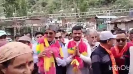 नेरवा: राष्ट्रीय रुद्र सेना द्वारा नेरवा में निकाली गई शौर्य यात्रा, जिसमें संयोजक राकेश उत्तराखंडी विशेष रूप से उपस्थित रहे