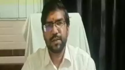 शामली: शामली जिले में 15 कीटनाशक विक्रेताओं के लाइसेंस तत्काल प्रभाव से किए गए निरस्त, जिला कृषि रक्षा अधिकारी ने दी जानकारी