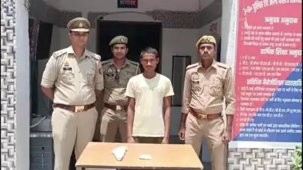 पुवायां: पुलिस ने चोरी के मामले में फरार अभियुक्त को किया गिरफ्तार, भेजा जेल, पुवायां थाना क्षेत्र का मामला