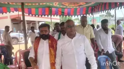 ఆలూరు: ఆలూరులో అమ్మ వైద్యశాల ప్రారంభోత్సవం కార్యక్రమంలో పాల్గొన్న,ఆలూరు టిడిపి ఇన్చార్జ్ వీరభద్ర గౌడ్