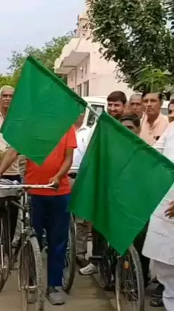 खैरथल जिले में वंदे गंगा जल संरक्षण जन अभियान, 111 तुलसी के पौधों का वितरण, पांच पौधे लगाने की अपील