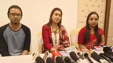 রামপুরহাট ১: অনুব্রত মণ্ডলের বিতর্কিত অডিও প্রসঙ্গে প্রশ্ন শুনে এড়িয়ে গেলেন সাংসদ শতাব্দী রায়