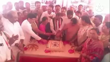 ఖమ్మం అర్బన్: అభివృద్ధి,ప్రజా సంక్షేమమే లక్ష్యంగా MP శ్రమిస్తున్నారు  జిల్లా కాంగ్రెస్ అధ్యక్షుడు దుర్గాప్రసాద్