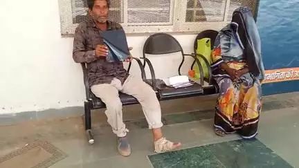 अशोक नगर: पचबावड़ी में दबंगों ने अधेड़ पर किया हमला, फ्रैक्चर के बाद भी एफआईआर नहीं, पीड़ित ने कलेक्ट्रेट में दिया आवेदन