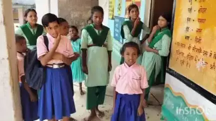 कामडारा: राजकीय बुनियादी विद्यालय कामडारा के स्कूली बच्चे व शिक्षक सफाई के दौरान संक्रमित, इलाज जारी