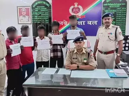 मुशहरी: मुजफ्फरपुर जंक्शन पर आरपीएफ और जीआरपी ने कर्मभूमि एक्सप्रेस से 24 बाल मजदूरों को मुक्त कराया
