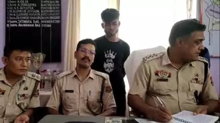 কৈলাশহর: কৈলাসহর ইরানি থানার পুলিশ ধলিয়ারকান্দি ৫ নং ওয়ার্ড এলাকা থেকে এক রোহিঙ্গা যুবককে গ্রেফতার করে