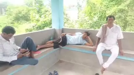 বহরমপুর: বিষ খেয়ে মৃত্যু করিমপুরের যুবকের, ময়নাতদন্ত হচ্ছে বহরমপুর মর্গে
