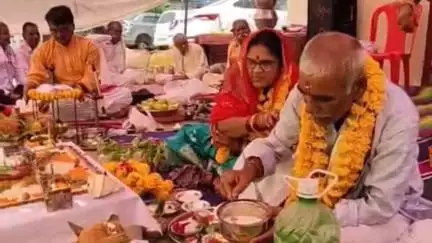 होशंगाबाद नगर: ग्वालटोली के राजेश्वरी गार्डन में परिहार परिवार द्वारा गंगा जली की पूजा और भंडारे का आयोजन