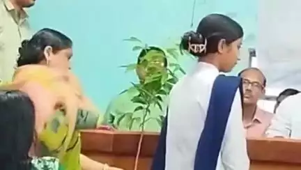 ভাতার: বনপাস গ্রাম পঞ্চায়েতের উদ্যোগে এলাকার মাধ্যমিক ও উচ্চমাধ্যমিক  কৃতী পড়ুয়াদের সংবর্ধনা ও একটি করে বৃক্ষ প্রদান
