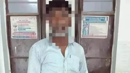 तरारी: सिकरहट्टा थानांतर्गत बारात में हथियार लहरा रहे अभियुक्त मो० नईम अंसारी को एक देसी कट्टा के साथ किया गया गिरफ्तार