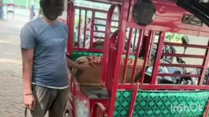 मुंगेर: मुफस्सिल थाना पुलिस ने ई-रिक्शा से 60 लीटर देसी महुआ शराब के साथ एक अभियुक्त को किया गिरफ्तार