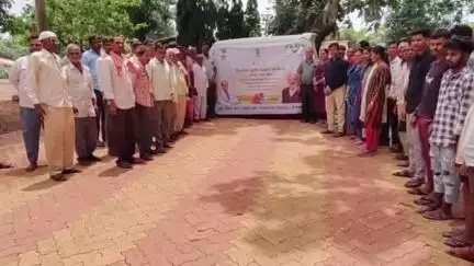 સાગબારા: સાગબારાના પાનખલા ખાતે વિકસિત કૃષિ સંકલ્પ અભિયાન અંતર્ગત ખેડૂત તાલીમ યોજાઈ, અધિકારીઓ ઉપસ્થિત.