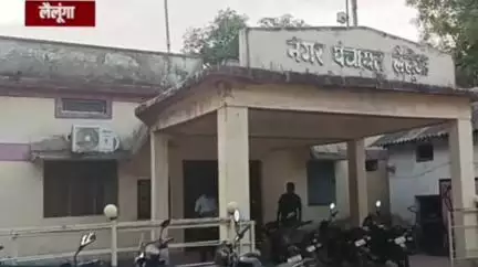 लैलूंगा: लैलूंगा में आबादी भूमि के बिक्री पर रोक लगाने एसडीएम को मोहल्ले वासियों ने सौफ़ा ज्ञापन #jansamasya
