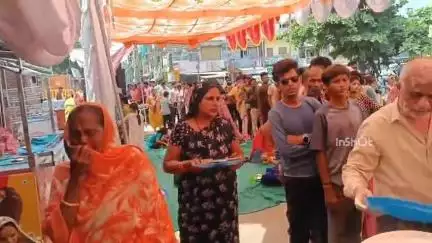 होशंगाबाद नगर: मीनाक्षी चौक पर इच्छापूर्ति मंदिर समिति ने गंगा दशहरा पर किया भंडारे का आयोजन, हजारों लोग हुए शामिल