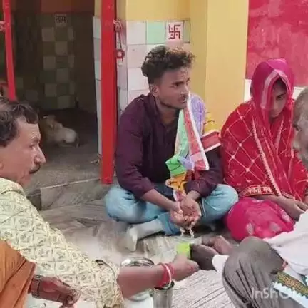 ऊंचाहार: ऊंचाहार कोतवाली गेट स्थित मंदिर में प्रेमी जोड़े ने की शादी, भाई की साली को बनाया जीवनसाथी