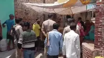 मंझनपुर: पहाड़पुर के युवक की मुम्बई में मौत, घर में शव आने पर परिजनों ने किया हंगामा, सूचना पर पहुंची पुलिस