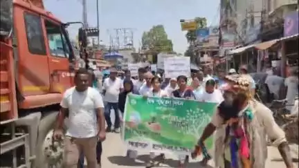 কুশমুণ্ডী: বিশ্ব পরিবেশ দিবস উপলক্ষে বৃহস্পতিবার মহাসমারোহে অনুষ্ঠানের আয়োজন করা হল দক্ষিণ দিনাজপুরের কুশমন্ডি ব্লকে।
