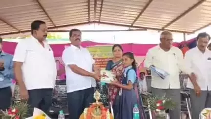 ಬಾಗೇಪಲ್ಲಿ: ಸರ್ಕಾರಿ ಶಾಲೆಯಲ್ಲಿ ಅತಿ ಹೆಚ್ಚು ಅಂಕ ಗಳಿಸುವ ವಿದ್ಯಾರ್ಥಿಗೆ ₹1 ಲಕ್ಷ ಬಹುಮಾನ: ಬುರುಡುಗುಂಟೆಯಲ್ಲಿ ಶಾಸಕ ರವಿಕುಮಾರ್