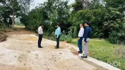 લુણાવાડા: લાલસર અને મોચીવાડિયા ગામે ગ્રામ પંચાયત અને આંગણવાડી કેન્દ્રની જિલ્લા વિકાસ અધિકારીએ મુલાકાત લીધી