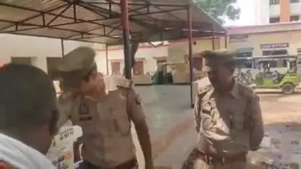 अतर्रा: क्षेत्राधिकारी ने अतर्रा कोतवाली में चलाया साइबर क्राइम जागरूकता अभियान, लोगों को दी गई फ्रॉड से बचने की जानकारी
