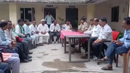 टुंडी: टुंडी थाना परिसर में बकरीद त्यौहार को लेकर शांति समिति की बैठक आयोजित की गई
