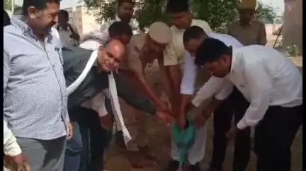 कोलायत: कोलायत के बारह महादेव मंदिर परिसर में वंदे गंगाजल जल संरक्षण जन अभियान के तहत हुआ पौधारोपण