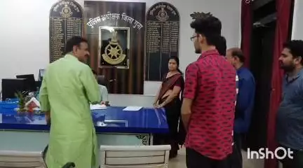 गुना: पुराना बस स्टैंड: चाय-नाश्ता की दुकानें रात 11 बजे बंद करने के आदेश के विरोध में एसपी को ज्ञापन