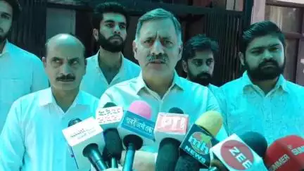 बिलासपुर सदर: पूर्व भाजपा सरकार के कार्यकाल में प्रदेश की अर्थव्यवस्था का जितना बेड़ा गर्क हुआ है, उसकी जितनी निंदा की जाए उतनी कम है