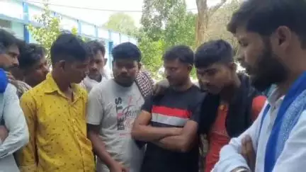 भिंड नगर: ग्वालियर रोड स्थित शिवहरे पेट्रोल पंप के पास सड़क पर मिला युवक का शव