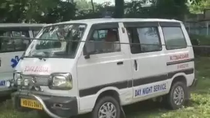 আলিপুরদুয়ার ১: মেন্দাবাড়িতে দুর্ঘটনায় মৃত বাইক চালকের ময়নাতদন্ত করা হলো আলিপুরদুয়ারে