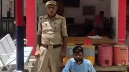 महोबा: कल्याण सागर के पास थाना शहर कोतवाली पुलिस टीम ने धोखाधड़ी के एक वांछित अभियुक्त को किया गिरफ्तार